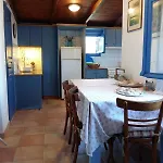 Auntie's With View, Near Agia Efimia Ferienhaus