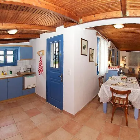 Auntie's With View, Near Agia Efimia Casa vacanze *